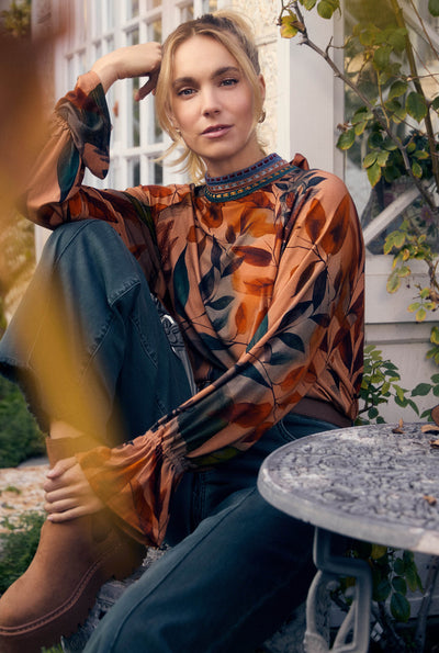 Mock Neck Trimmed Top - Dream Pants