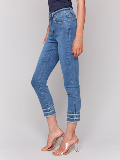 Frayed Hem Cropped Denim Pants