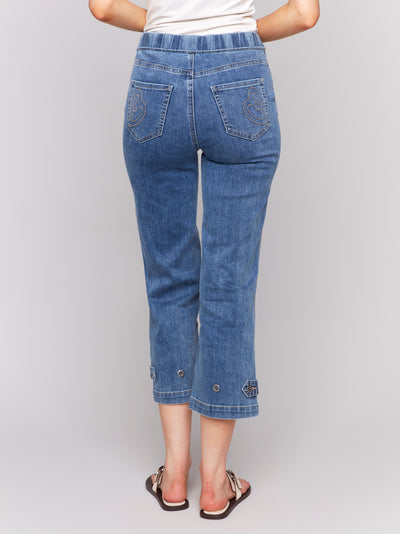 Cropped Pull-On Jeans with Hem Tab