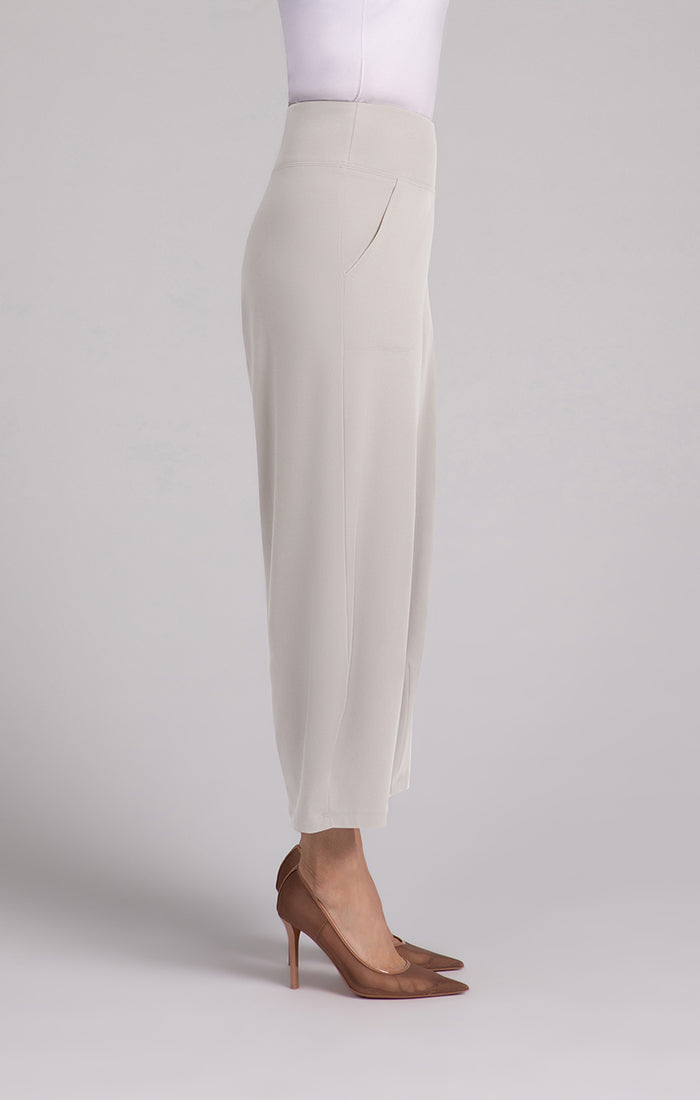 Narrow Lantern Pants Sympli