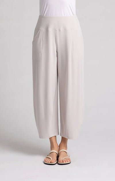 Narrow Lantern Pants Sympli